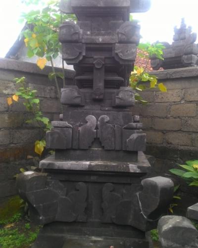 Harga pelinggih Padma Batu Karangasem