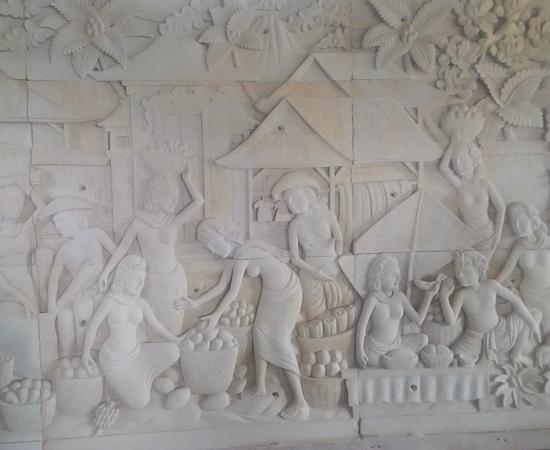 Dekorasi Relief Pasar